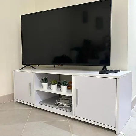 Casa Bezzecca * لا سبيتسْيا