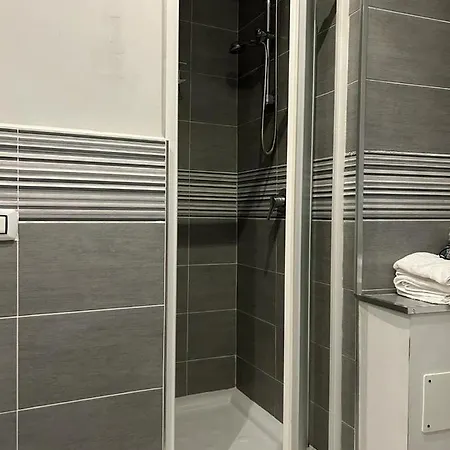 Casa Bezzecca لا سبيتسْيا
