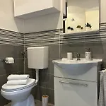 Casa Bezzecca Апартаменты Специя
